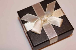 A gift box symbolizing a free gift